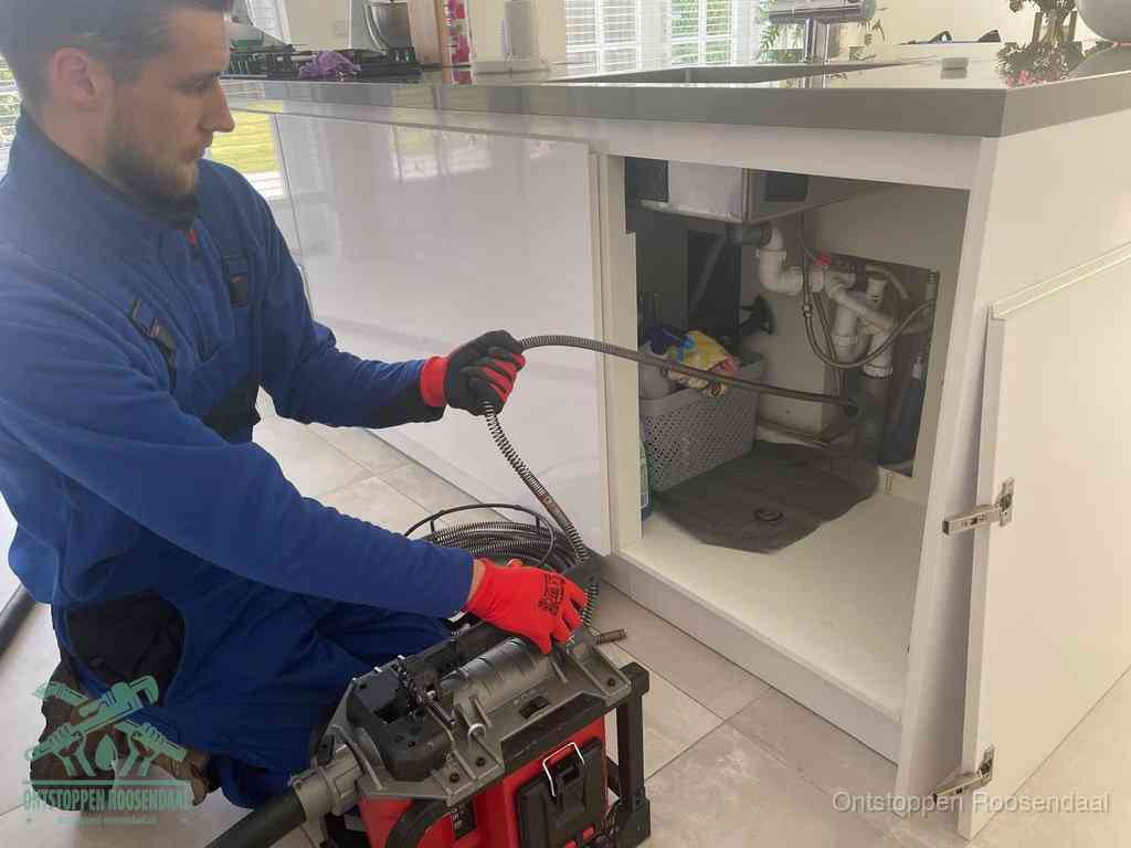 Riool ontstoppen ontstoppingsveer in Roosendaal